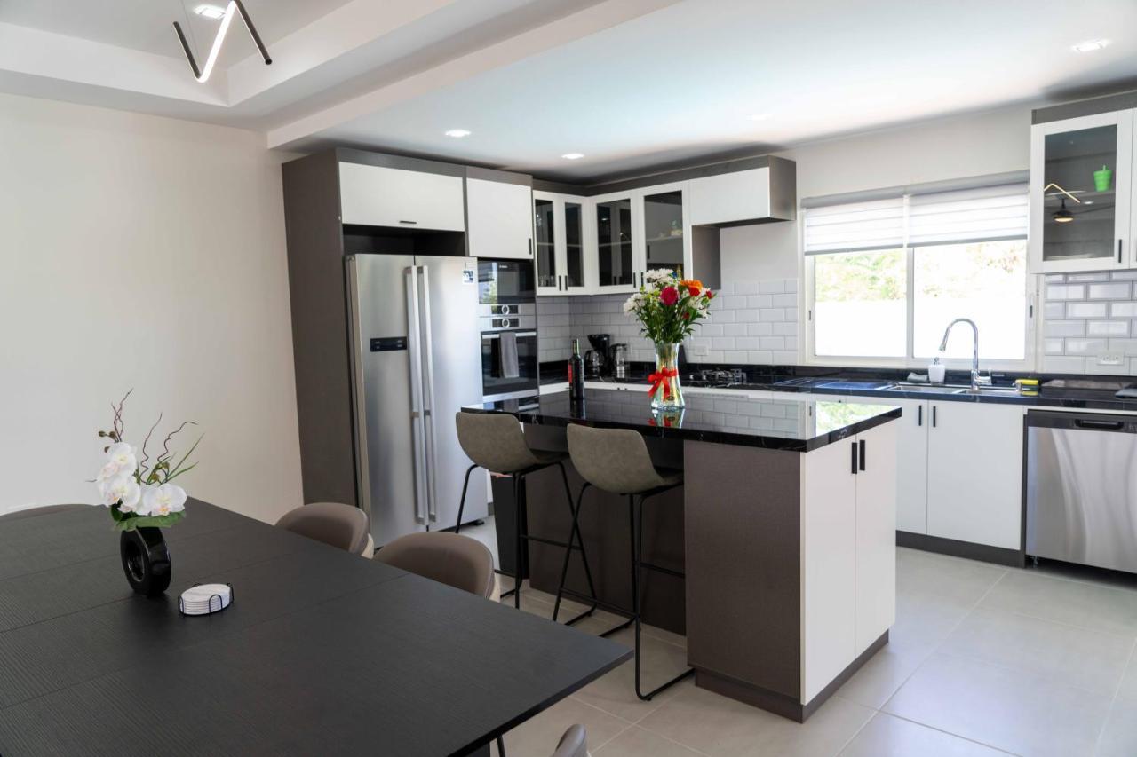 Spacious 3Br Home With Own Private Cozy Pool Koolbaai Zewnętrze zdjęcie